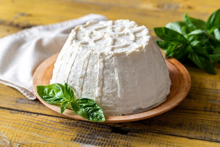 ricotta di bufala 768x512